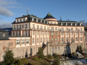 Луксузне виле породице Назарбајев у Немачкој