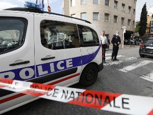 Напад на универзитету у Ле Ману, четворо повређених