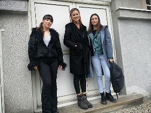Запрати ме