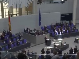 Немачка мења поглед на будућност – симболичко клање светих крава политике