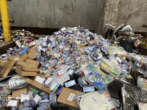 Више од пет милиона потенцијално опасних играчака заплењено широм света