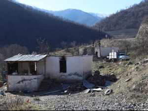 Напади дроном у Нагорно-Карабаху, проглашено ратно стање