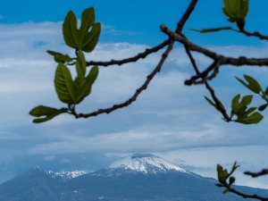 Зима се вратила у Италију, снег прекрио Везув