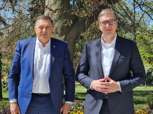 Вучић са Додиком: Везе Србије и РС никад нису биле снажније