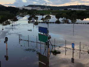 Јужна Африка, у поплавама страдало више од 440 људи