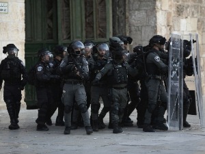 Гумени меци и шок–бомбе на Храмској гори, повређен 31 Палестинац