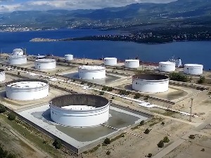 Јанаф наставља испоруку нафте за НИС