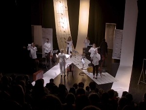 Мигрантска опера Јелене Сасник „Ексодус радости“ премијерно изведена у Београду