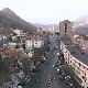 Каменован аутобус који превози Србе повратнике из Осојана у Косовску Митровицу 
