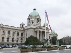 Резултати избора и формирање институција на чекању – да ли је политички разлог најважнији