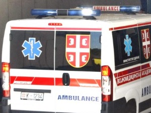 Жена коју је мушкарац у Крагујевцу ранио ватреним оружјем животно угрожена