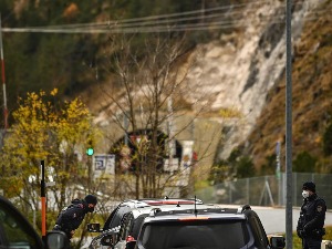 Аутобус са Косова и Метохије ударио у граничник бетона у Аустрији, 20 повређених