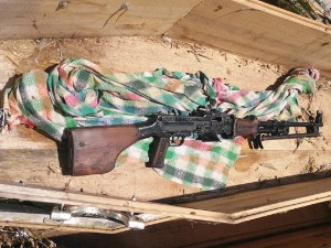 Бујановац, на градском албанском гробљу у сандуку за покојнике пронађен пушкомитраљез