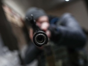 Украјина, за шаку долара – црно тржиште оружја, крађа житарица, трговина људима