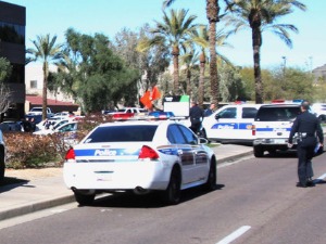 Девојчица убијена у пуцњави у Аризони, осморо рањених