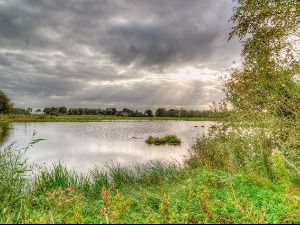 Променљиво облачно време, на снази упозорење РХМЗ-а
