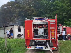 Велики пожар на фарми пилића код Пожеге