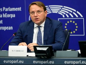 Вархељи: Потребно да ЕУ препозна ситуацију и помогне Србији