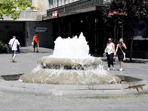 У Србији и данас топло, могући пљускови и град