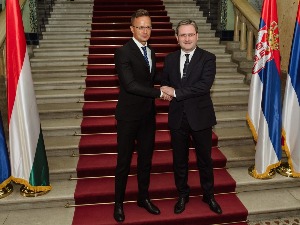 Србија и Мађарска потписале споразум о граничној контроли