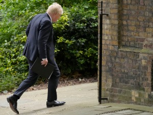 И после Џонсона, Џонсон, бар до краја августа – торијевци добијају новог лидера