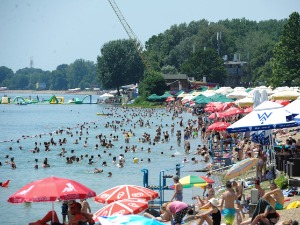 Сунчано и веома топло - до 33 степена