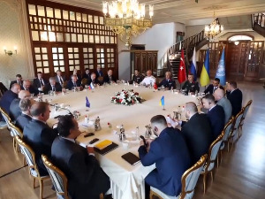 Турска и рат у Украјини, Ердоганова политика између дипломатских успеха и унутрашњих изазова