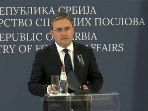 Селаковић одговара Радману: Србија ће знати да заштити достојанство