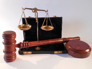 Драгаш – наставник тукао ђаке каишем, терети се за злостављање 