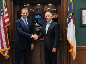 Ђурић са сенатором Тилисом о билатералној сарадњи