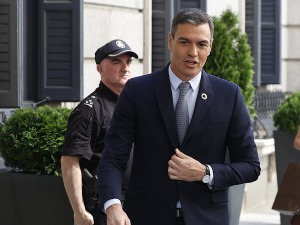 Шпански премијер данас у посети Србији