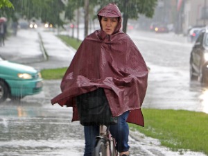 Временске непогоде током викенда, следеће недеље поново тропске врућине