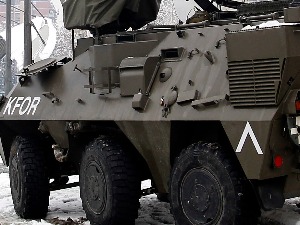 Кфор: Повећали смо присуство на Јарињу и Брњаку