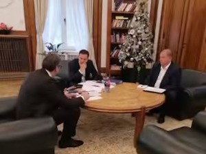 Вучић са министрима и сарадницима о снабдевању енергентима