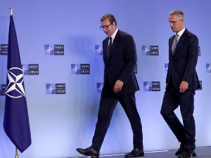 Столтенберг: Кфор појачао присуство; Вучић: Доставио сам листу напада на српско становништво