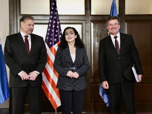 Лајчак и Ескобар са Османијевом и Куртијем у Приштини