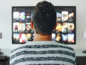 Медији ненормалне ствари претварају у нормалност, млади више не знају шта је добро, а шта лоше