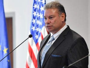 Ескобар: Надам се да се живот Срба на северу Косова 1. септембра неће променити