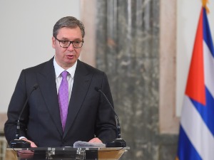 Вучић: Од 1. септембра покушаће да промене таблице, неће бити Европрајда