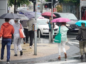 Септембар почиње са пљусковима и грмљавином