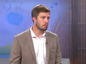 Сурлић: Делује да ће Приштина поштовати договор, креативно решење Србије са обавештењима