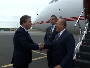Чавушоглу допутовао у Београд, дочекао га Селаковић