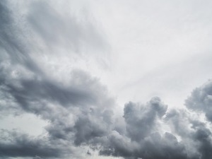 Почетак недеље доноси облачно време, понегде могућа киша