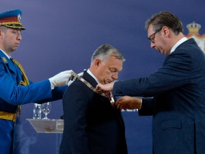 Орбан у посети Србији, Вучић му уручио Орден Републике Србије на великој огрлици