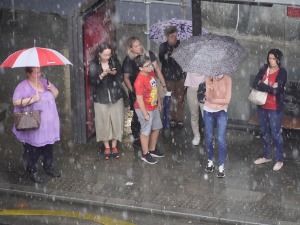 Јесен претиче календар, облачно уз повремену кишу