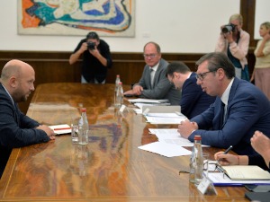 Вучић са Сарацином о наставку дијалога Београда и Приштине