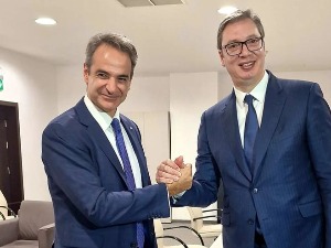 Вучић са Мицотакисом: Захвалност Грчкој што разуме позицију Србије