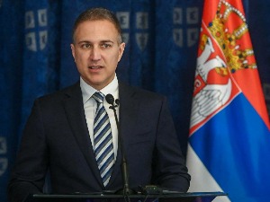 Стефановић: Нека Хрватска стисне петљу и отворено каже да јој сметају Србија и Вучић