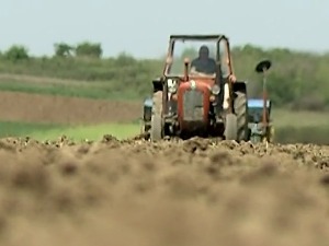 Предах за пољопривреднике у плаћању кредита, може ли им се обити о главу као током короне