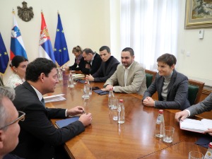 Брнабић с Франгешом: ЕУ остаје стратешки приоритет Србије